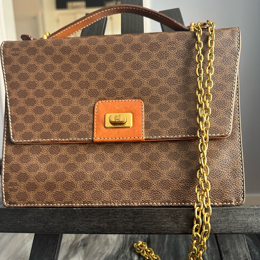 CELINE vintage shoulder bag.